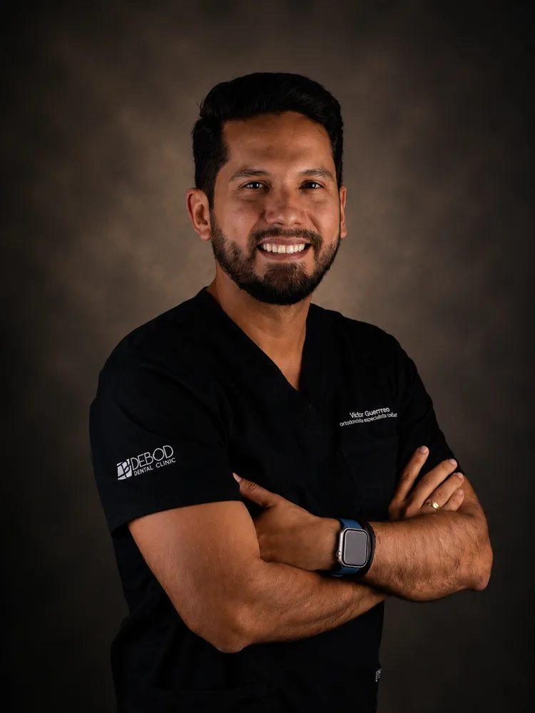 Dr. Víctor Guerrero